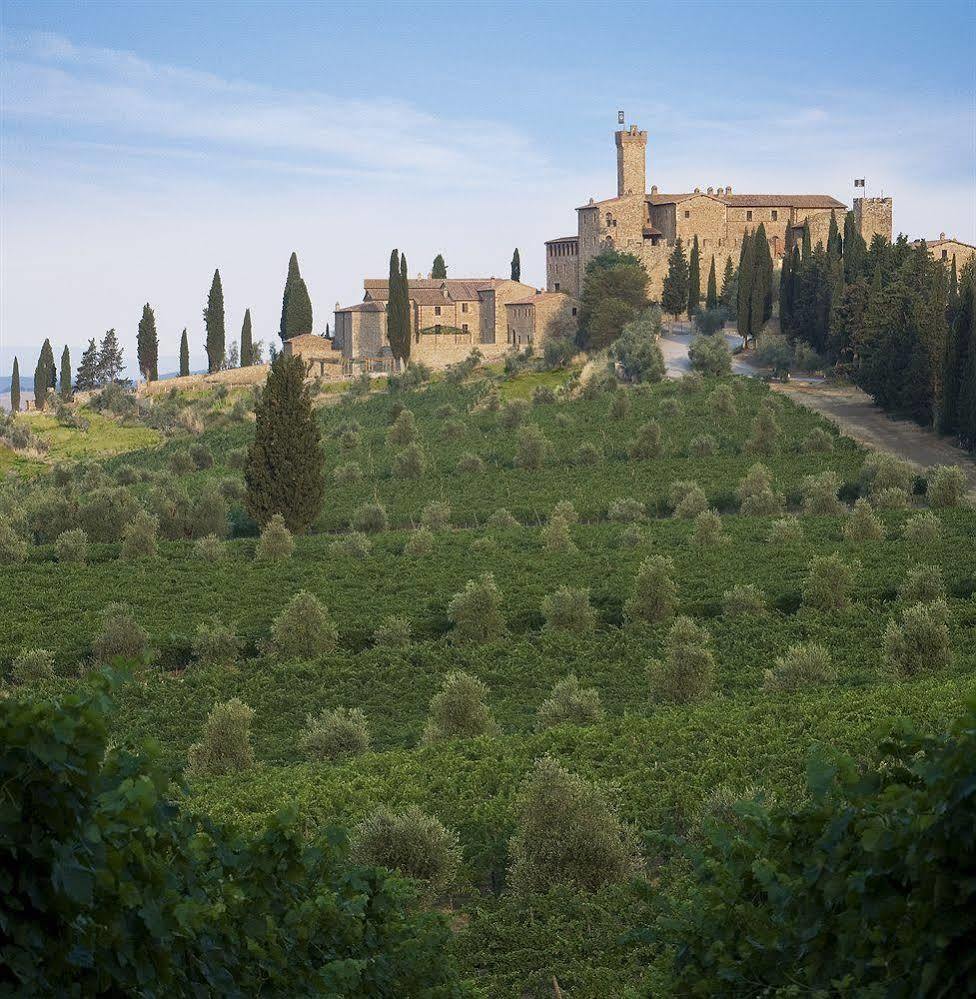 Castello Banfi - Il Borgo - Relais Et Chateaux Hotel Poggio alle Mura Екстериор снимка