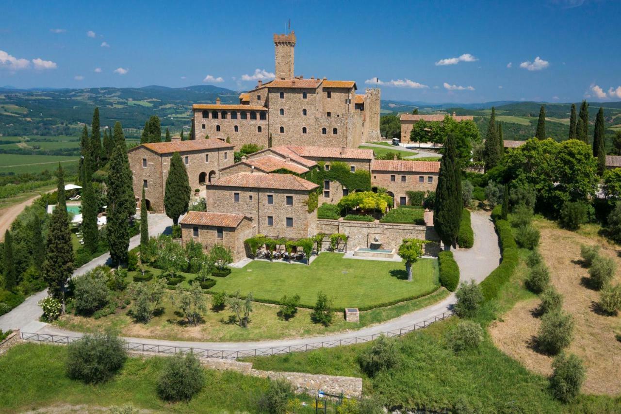 Castello Banfi - Il Borgo - Relais Et Chateaux Hotel Poggio alle Mura Екстериор снимка